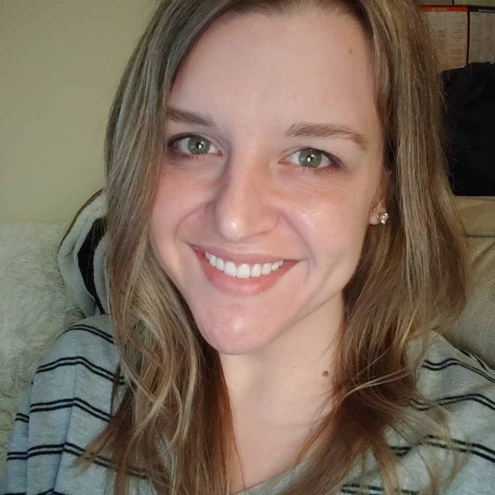 Meet your Posher, Stephanie